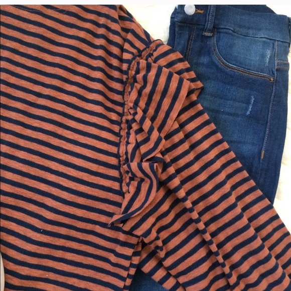 5 for $25 Burgundy & Navy Blue Striped ruffled shoulder top - Picture 6 of 6